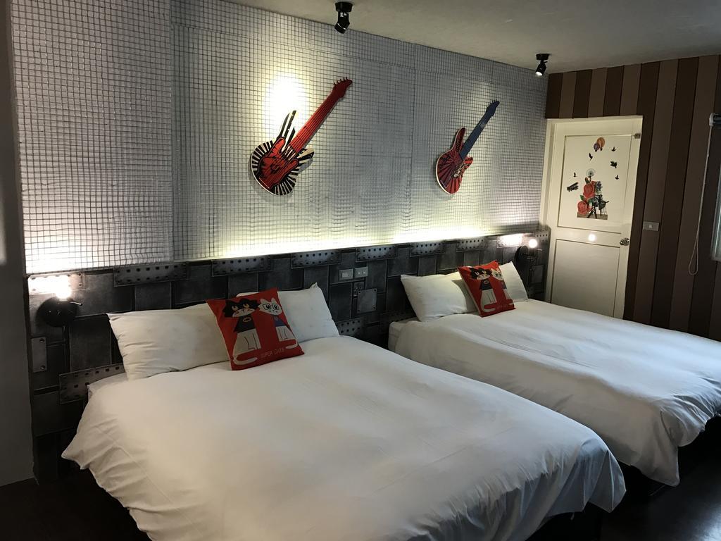 เฟิร์ส เพลซ บีแอนดืบี Apartment เมืองฮวาเหลียน ภายนอก รูปภาพ
