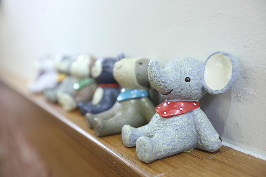 เฟิร์ส เพลซ บีแอนดืบี Apartment เมืองฮวาเหลียน ภายนอก รูปภาพ