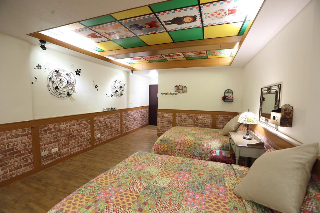 เฟิร์ส เพลซ บีแอนดืบี Apartment เมืองฮวาเหลียน ภายนอก รูปภาพ
