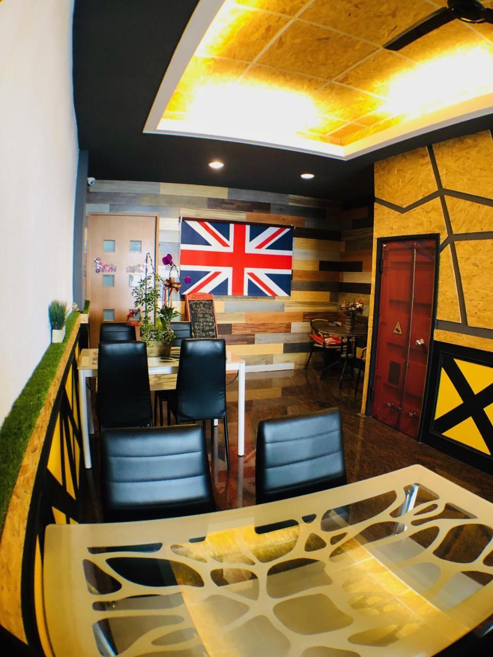 เฟิร์ส เพลซ บีแอนดืบี Apartment เมืองฮวาเหลียน ภายนอก รูปภาพ