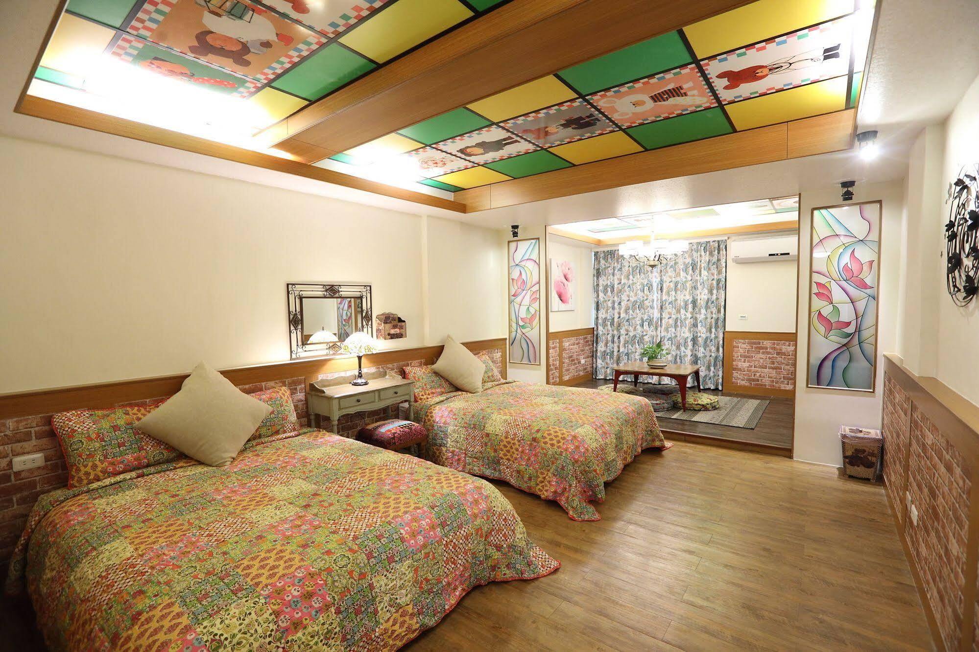 เฟิร์ส เพลซ บีแอนดืบี Apartment เมืองฮวาเหลียน ภายนอก รูปภาพ